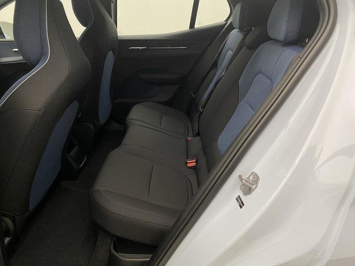 Volvo EX30 PURE ELECTRIC SINGLE PLUS