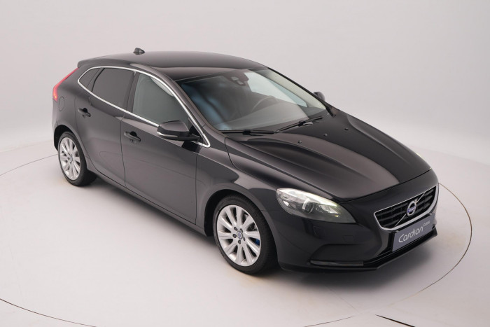 Volvo V40 D2 MOMENTUM AUT 2.0 d Momentum