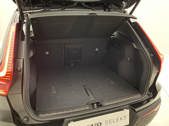 Volvo XC40 B4 AWD ULTIMATE BRIGHT CZ