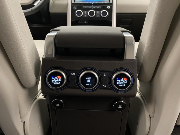 Land Rover Discovery SD6 HSE AWD AUT REZERVACE