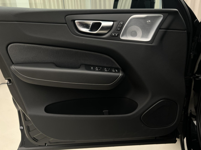 Volvo XC60 B5 AWD ULTRA BLACK EDITION AUT 2.0 Edition