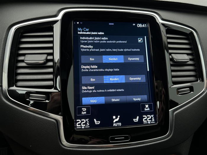 Volvo XC90 B5 AWD INSCRIPTION 7MÍSTNÁ AUT