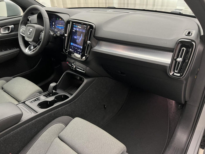 Volvo XC40 B4 CORE AUT 1.maj.