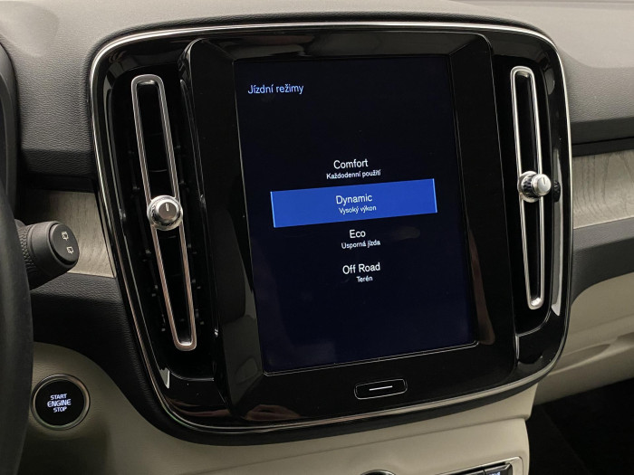 Volvo XC40 D4 AWD INSCRIPTION AUT 2.0 d