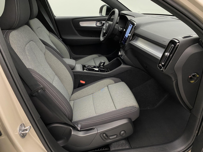 Volvo XC40 B3 AUT DARK PLUS