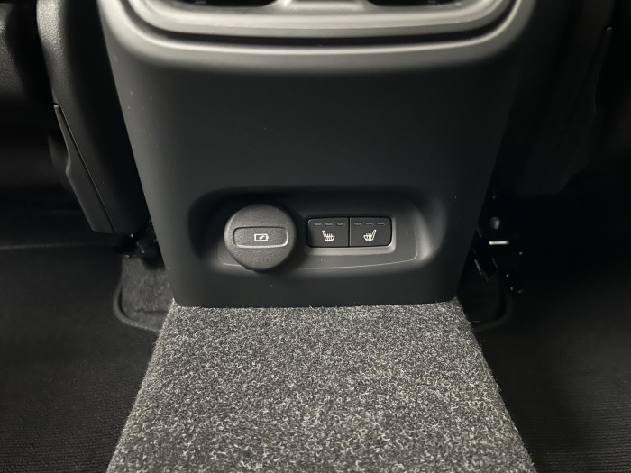 Volvo C40 RECHARGE CORE SINGLE MOTOR AUT