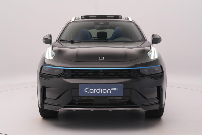 Lynk & Co 01 PHEV DCT AUT 1.maj