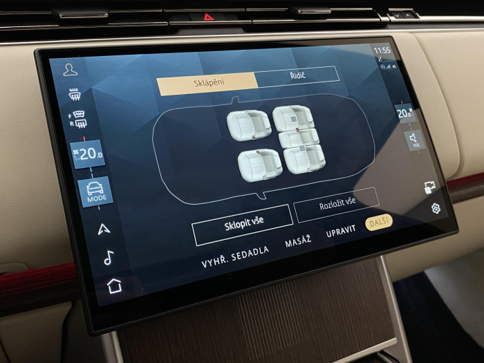 Land Rover Range Rover P550e AUTOBIOGRAPHY SWB