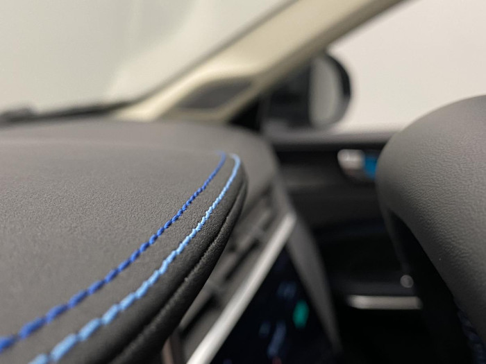 Lynk & Co 01 PHEV DCT AUT 1.maj. REZERVACE