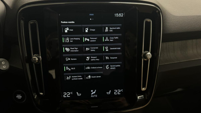 Volvo XC40 T5 TWINe INSCRIPTION REZERVACE