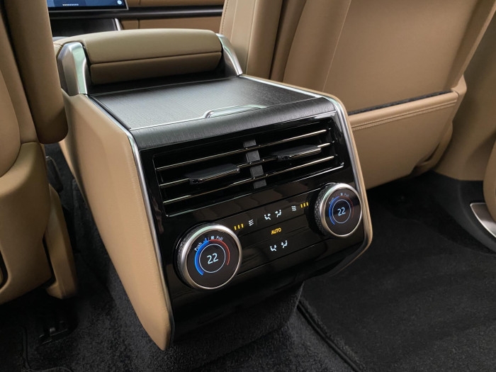 Land Rover Range Rover D350 AUTOBIOGRAPHY LWB 3.0 d