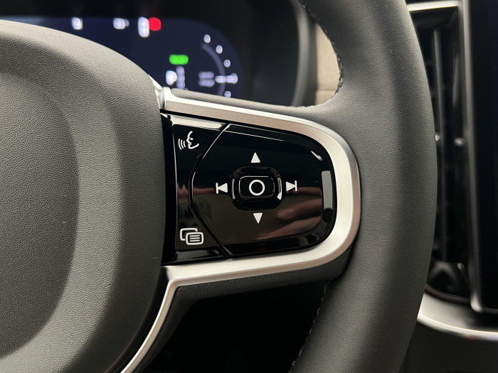 Volvo XC90 T8 AWD RECHARGE ULTRA DARK AUT