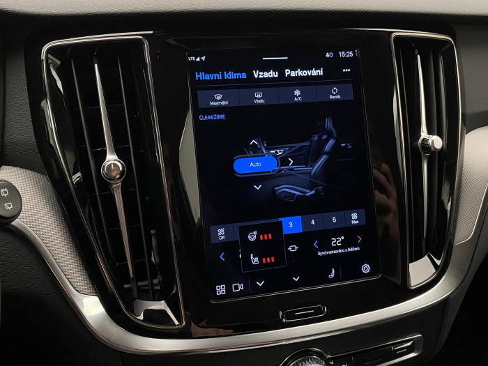 Volvo V60 CC B5 AWD PLUS REZERVACE