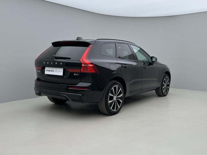 Volvo XC60 B4 AWD PLUS DARK AUT 1.maj.