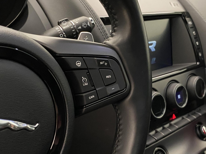 Jaguar F-Type R AWD AUT REZERVACE