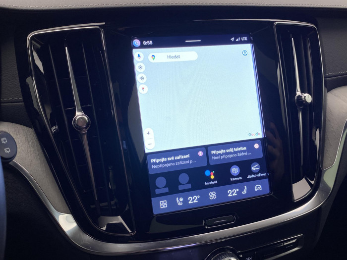 Volvo V60 T8 AWD PLUG-IN BRIGHT ULTRA CZ