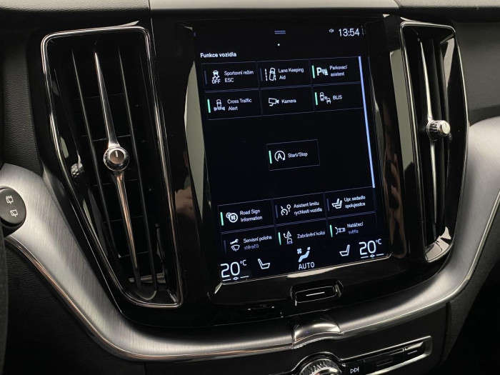 Volvo XC60 T5 AWD MOMENTUM AUT REZERVACE 2.0 Momentum