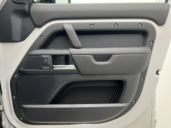 Land Rover Defender 110 D350 X-DYNAMIC HSE AWD Aut 3.0 d Dynamic