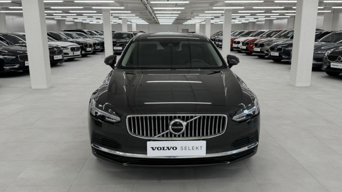 Volvo V90 T6 AWD INSCRIPTION REZERVACE