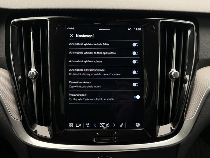 Volvo V60 CC B5 AWD PLUS REZERVACE