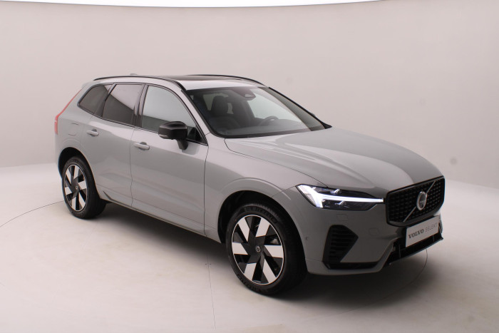 Volvo XC60 T6 AWD PLUG-IN DARK PLUS AUT