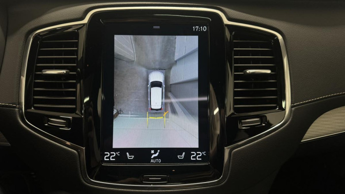 Volvo XC90 T8 AWD R-DESIGN REZERVACE