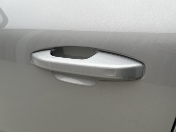 Volvo XC40 B3 ULTRA DARK AUT CZ 1.maj.