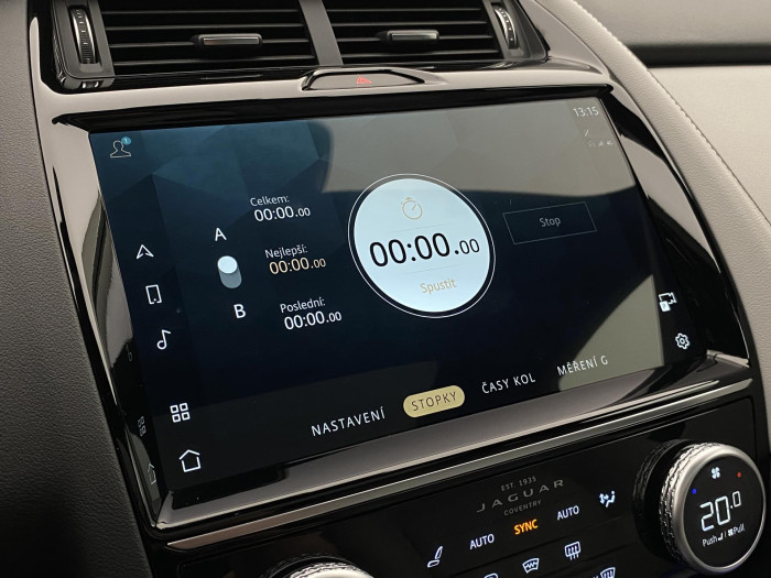 Jaguar E-Pace P250 SE  R-DYNAMIC REZERVACE 2.0 SE Dynamic