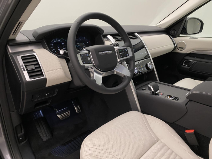 Land Rover Discovery D350 DYNAMIC SE AWD REZERVACE 3.0 d Dynamic SE