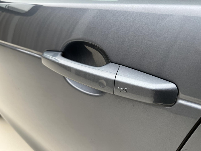 Land Rover Discovery 3.0 TDV6 HSE AWD Aut CZ