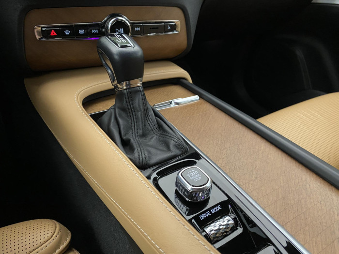 Volvo XC90 D5 AWD INSCRIPTION REZERVACE 2.0 d