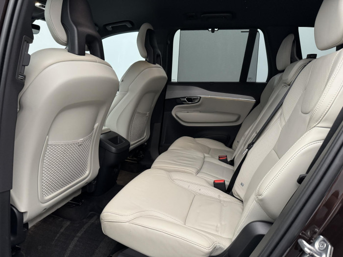 Volvo XC90 B5 AWD R-Design 7Míst 1.maj CZ