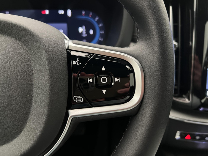 Volvo XC60 B5 AWD ULTRA BLACK EDITION AUT 2.0 Edition