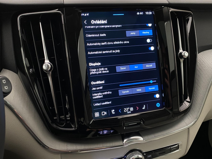 Volvo XC60 T6 AWD PLUG-IN DARK PLUS AUT