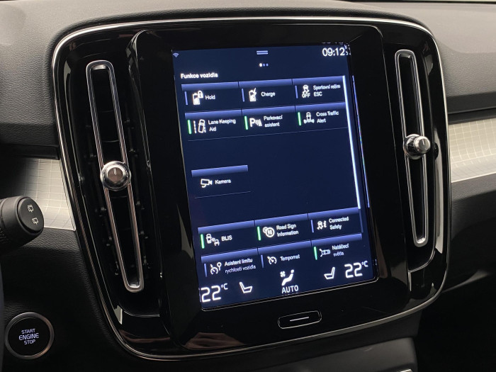 Volvo XC40 T4 RECHARGE CORE AUT CZ