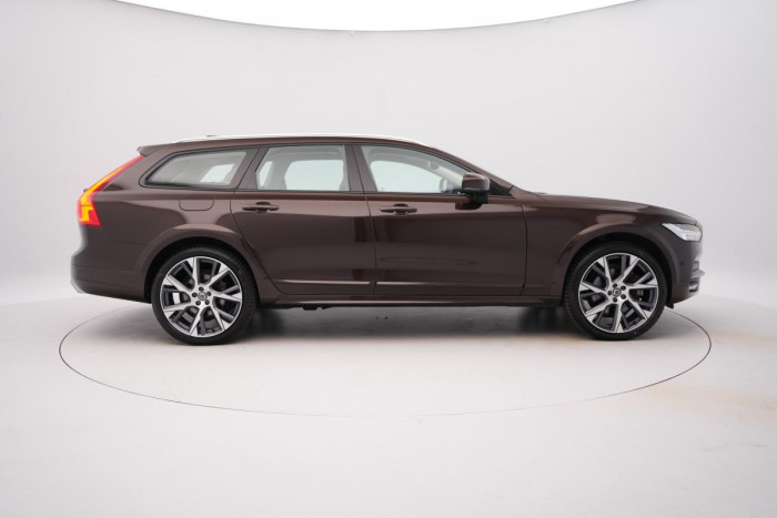 Volvo V90 CC D4 AWD ADVANCED AUT 1.maj. 2.0 d CC CC