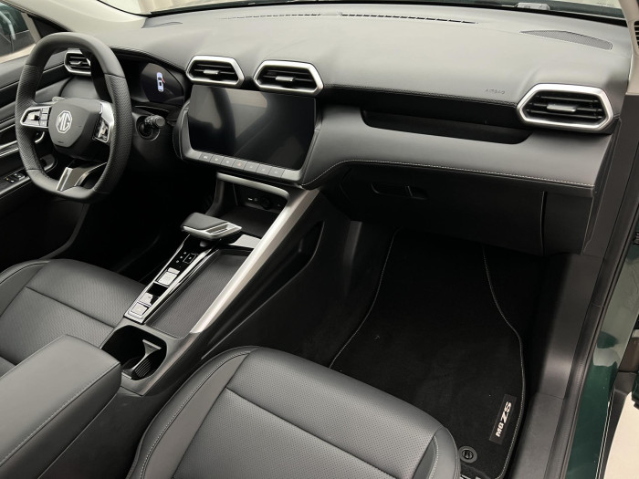 MG ZS 1.5 EXCLUSIVE HYBRID+ AUT CZ 1.5 Exclusive