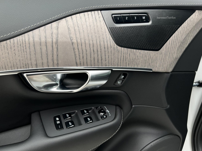 Volvo XC90 B5 AWD PLUS DARK 7MÍST AUT CZ