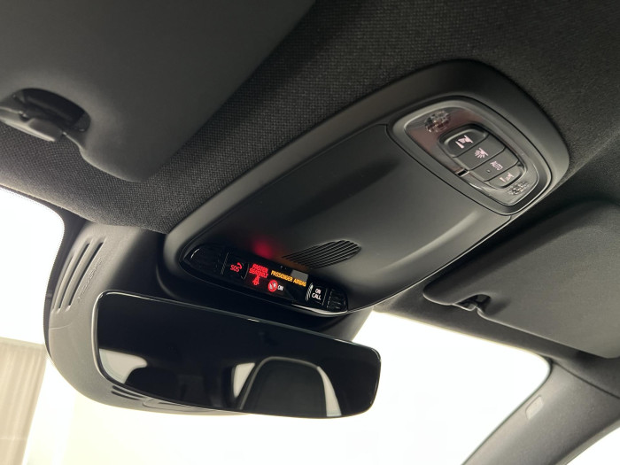 Volvo XC40 T4 AWD R-DESIGN AUT CZ