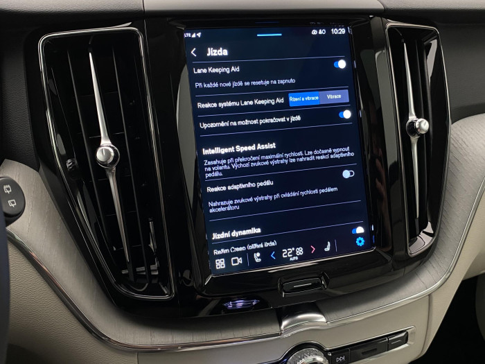 Volvo XC60 T6 AWD PLUG-IN DARK PLUS AUT