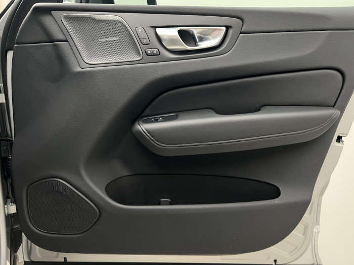Volvo XC60 T6 AWD RECHARGE PLUS DARK AUT