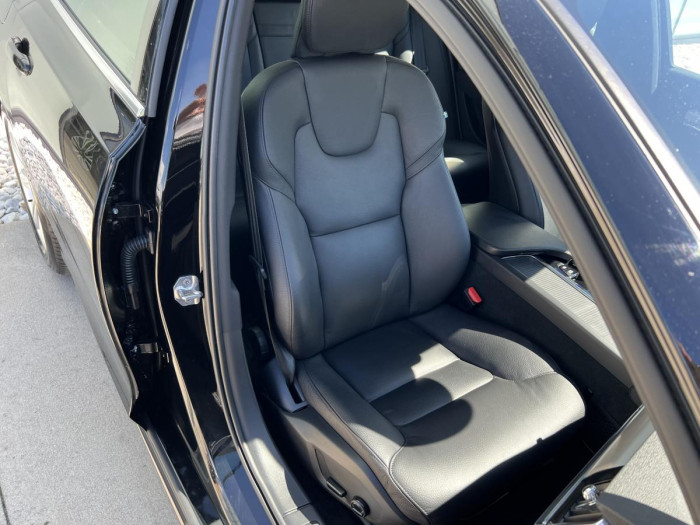 Volvo V90 D4 MOMENTUM POLESTAR Aut CZ 2.0 d Momentum