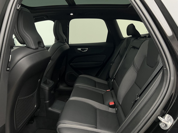 Volvo XC60 T6 AWD RECHARGE BLACK EDITION 2.0 Edition