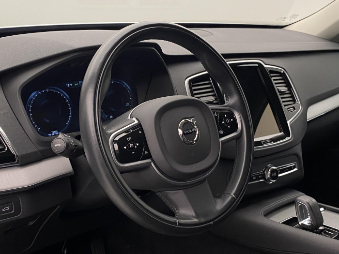 Volvo XC90 B5 AWD MOMENTUM AUT CZ 2.0 Momentum