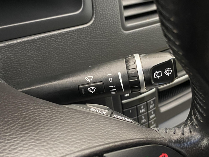 Volvo XC90 2.4 D5 AWD SUMMUM AUT 7 míst 2.4 d Summum