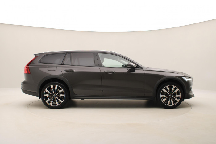 Volvo V60 CC B5 AWD PLUS BRIGHT 1.maj