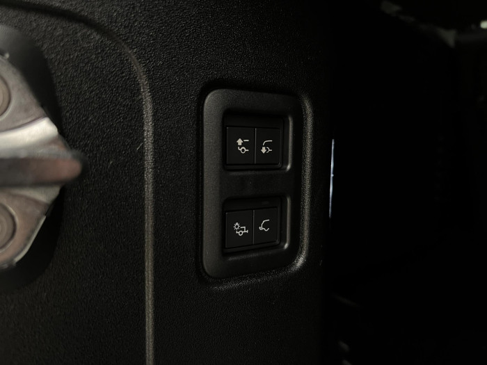 Land Rover Defender 110 D300 X-DYNAMIC SE AWD AUT 3.0 d Dynamic SE