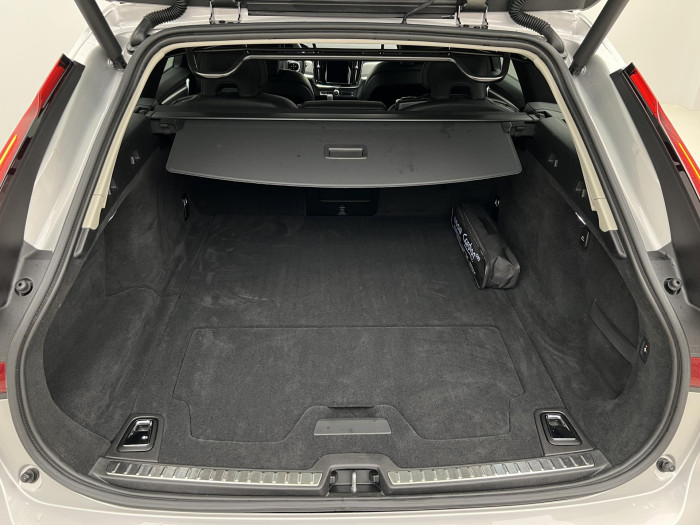 Volvo V90 T6 AWD RECHARGE PLUS DARK AUT