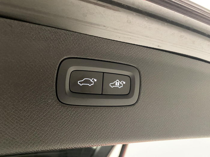 Volvo XC90 B5 AWD ULTIMATE DARK CZ 7míst