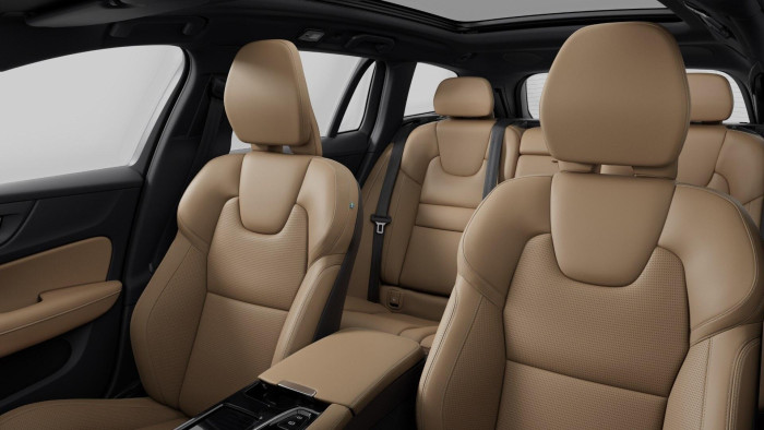 Volvo V60 T6 AWD Plug-in DARK PLUS